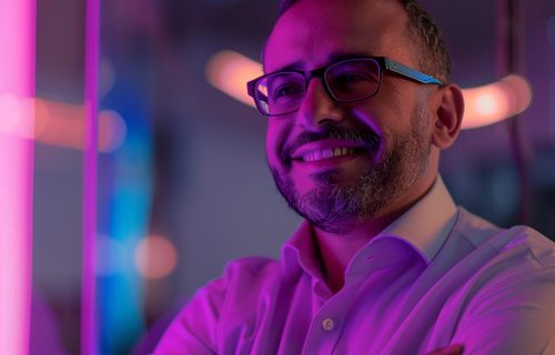 successful-man-purple-background